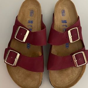 Size 9 Burgundy Suede Arizona Birkenstocks